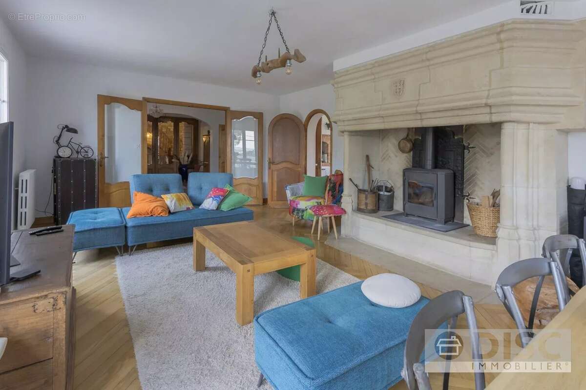 Magnifique propriété avec vues à 360° à 3 minutes du centre-ville de Caussade. - photo 7