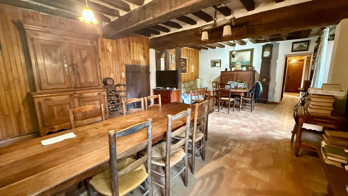 Maison à CONNERRE