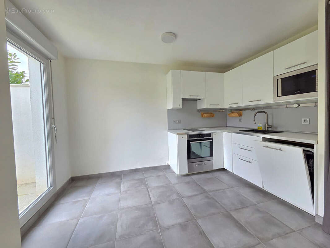 Appartement à RILLIEUX-LA-PAPE