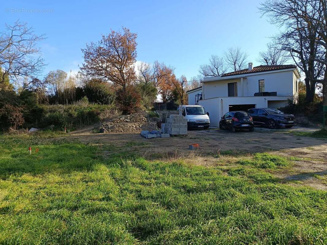 Maison à PELISSANNE