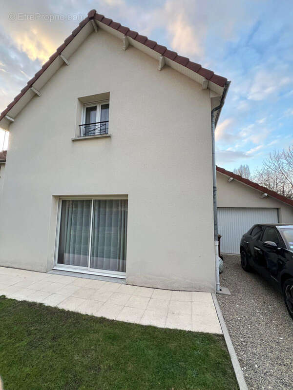 Maison à SAINT-ANDRE-LES-VERGERS