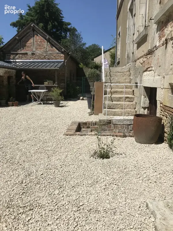 LA BORNE   Ensemble immobilier avec restaurant et habitation - photo 10