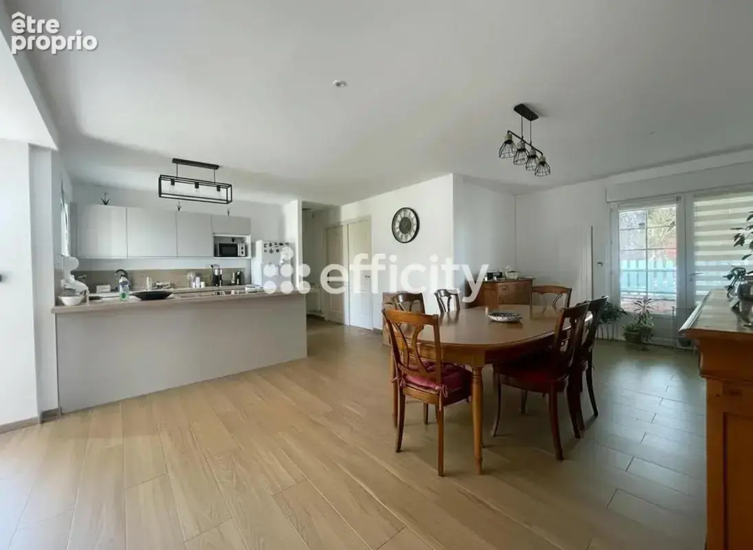 Maison 92 m² à Mons-En-Baroeul  - photo 3