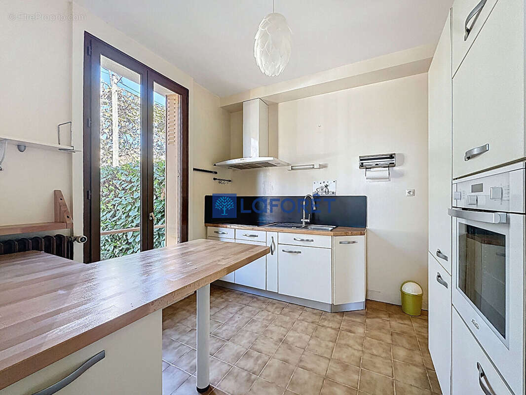 Maison à SAVIGNY-SUR-ORGE