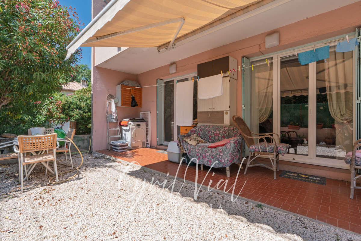 Immeuble de rapport 5 appartements et 5 garages La Seyne-sur-Mer - photo 7