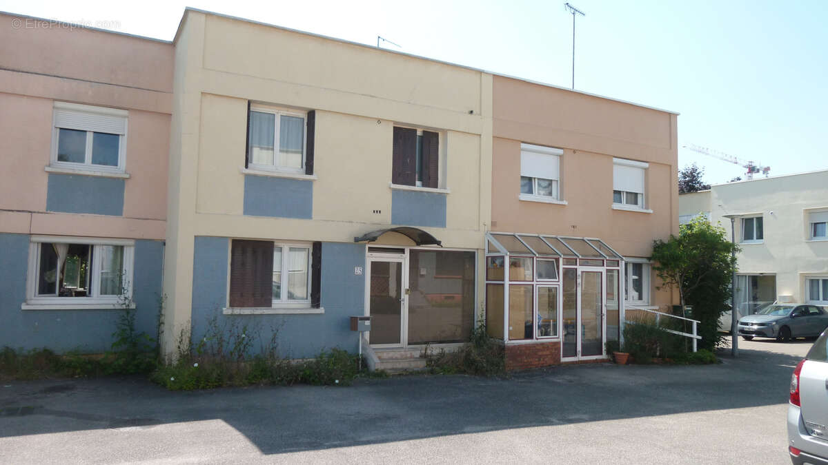 Maison à CHENOVE