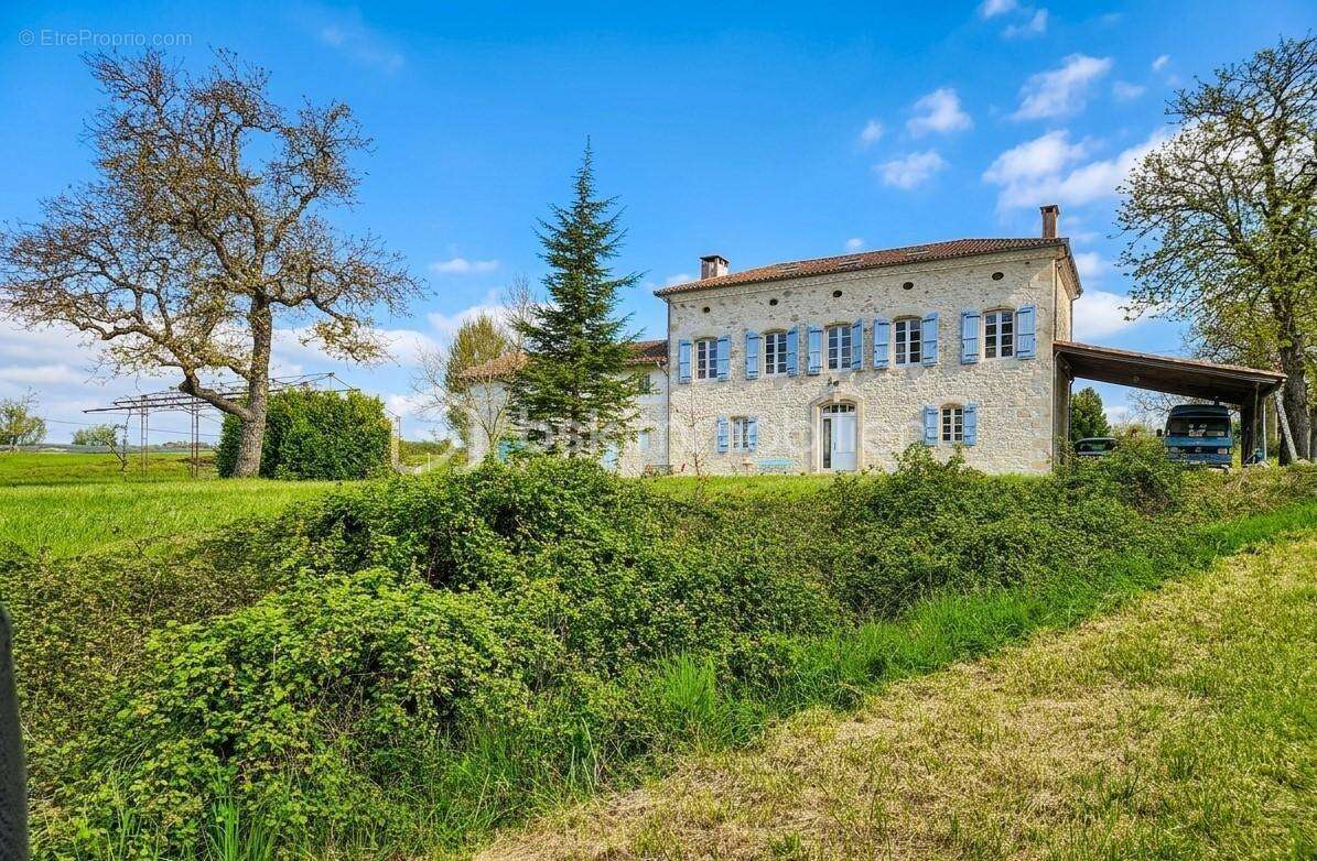 Hameau avec ancien Presbytère et Ferme - photo 2
