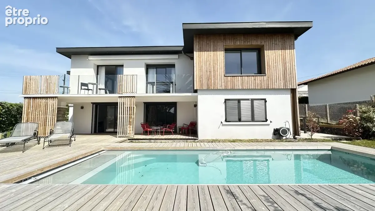 Biarritz milady  villa vue mer  203 m²  piscine  t2 indépendant  rénovée - photo 3