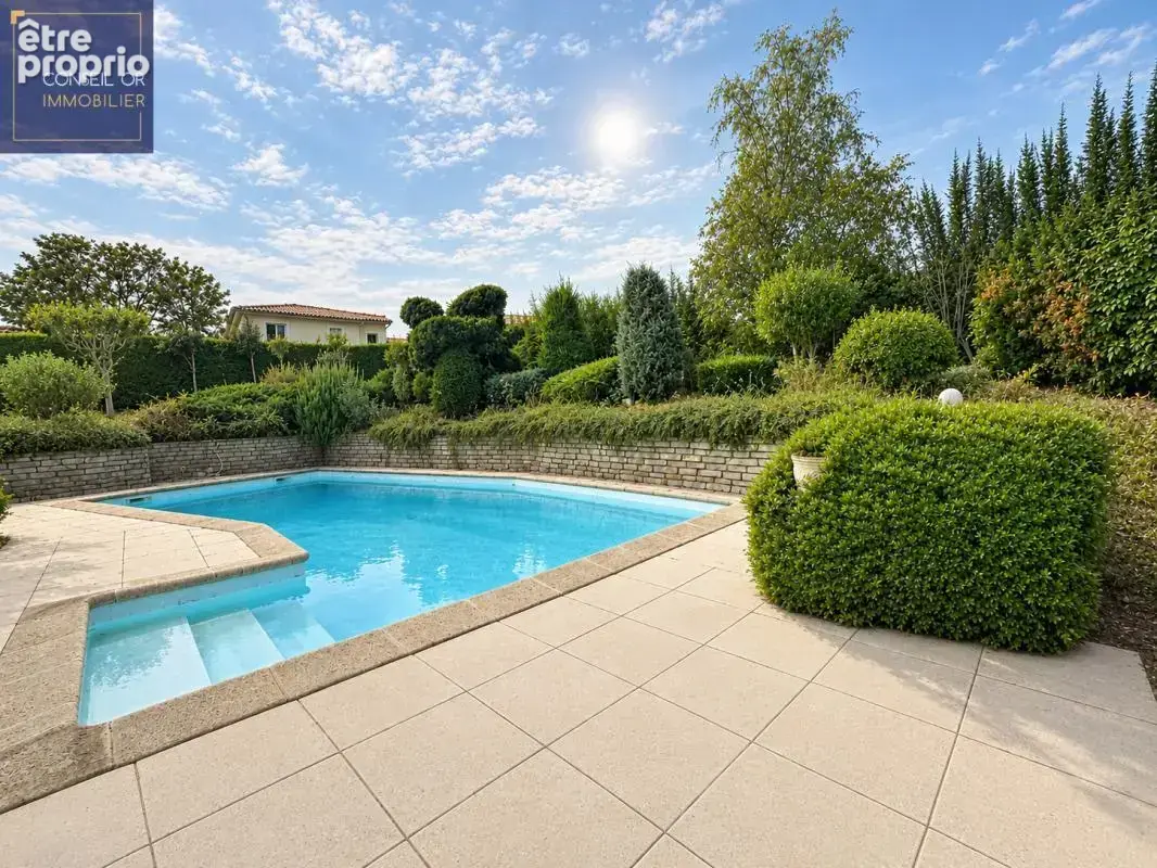 Maison Saint-Genis-Laval La Chapelle aux Paons 5 pièces 125 m² sur terrain paysager 737 m² avec piscine - photo 13