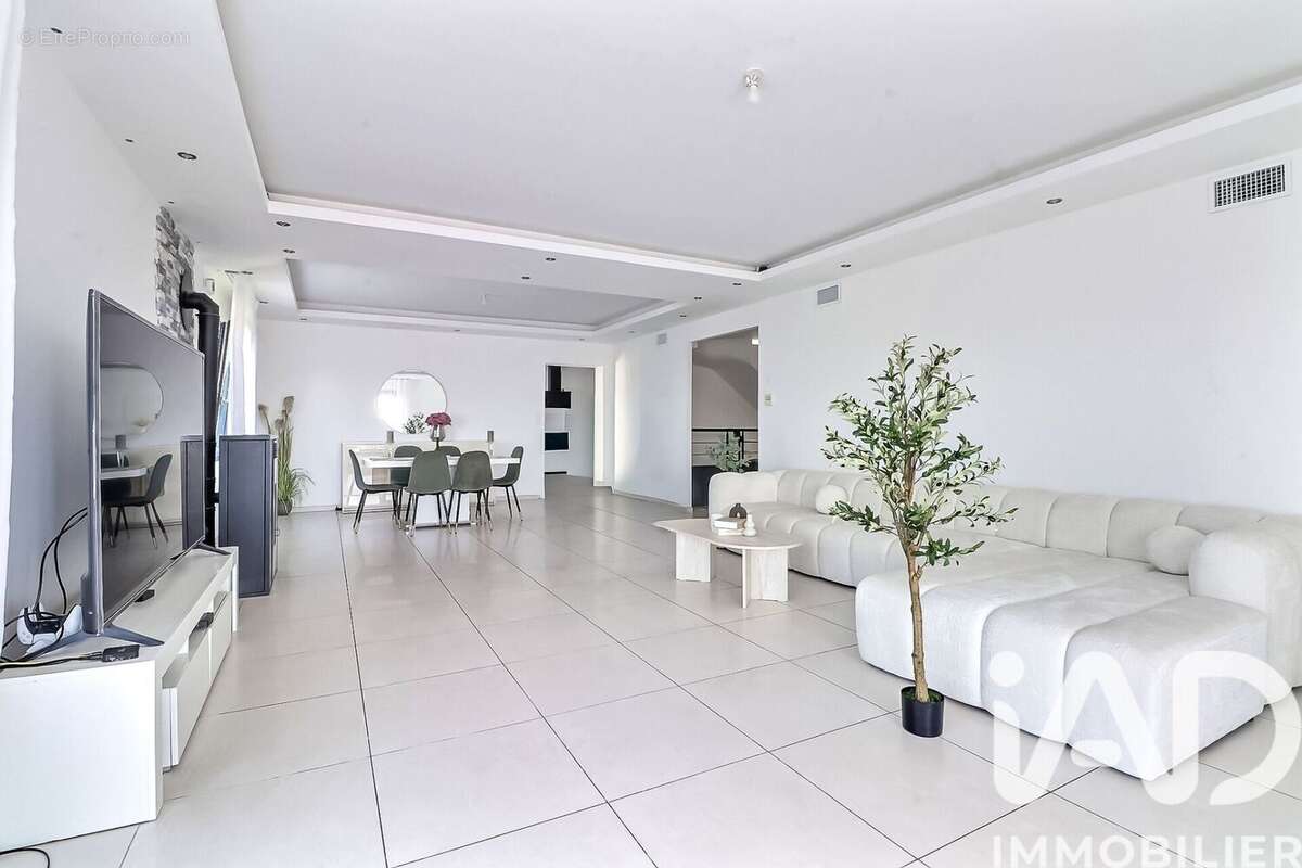Photo 2 - Maison à MILHAUD