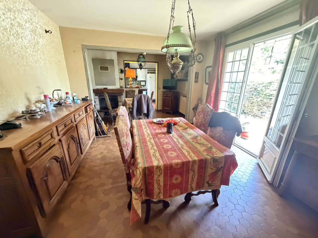 Maison à LIESVILLE-SUR-DOUVE