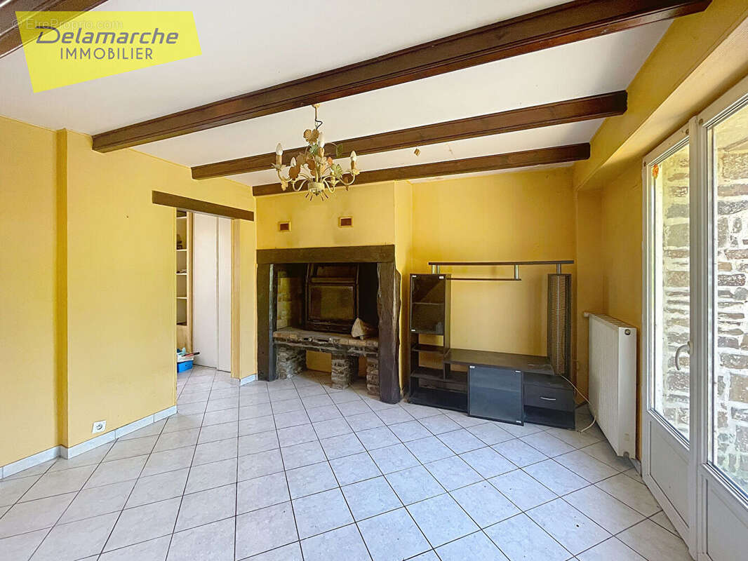 Maison à SAINT-SAUVEUR-LA-POMMERAYE