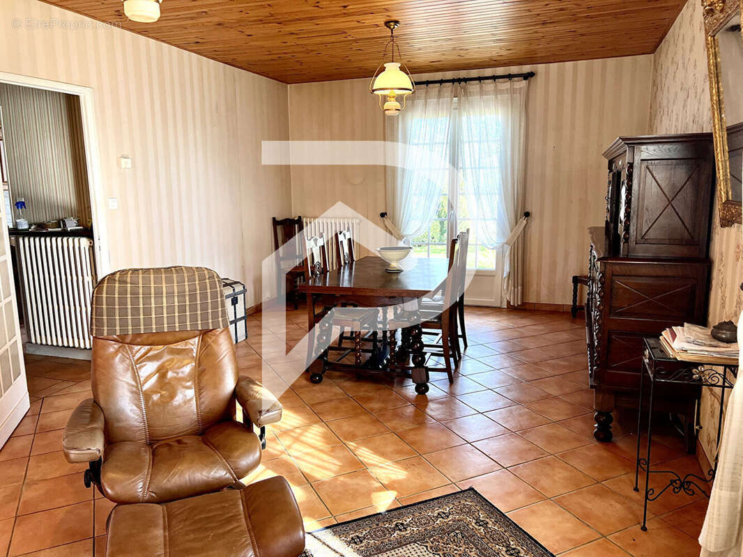 Maison à LAMONZIE-SAINT-MARTIN