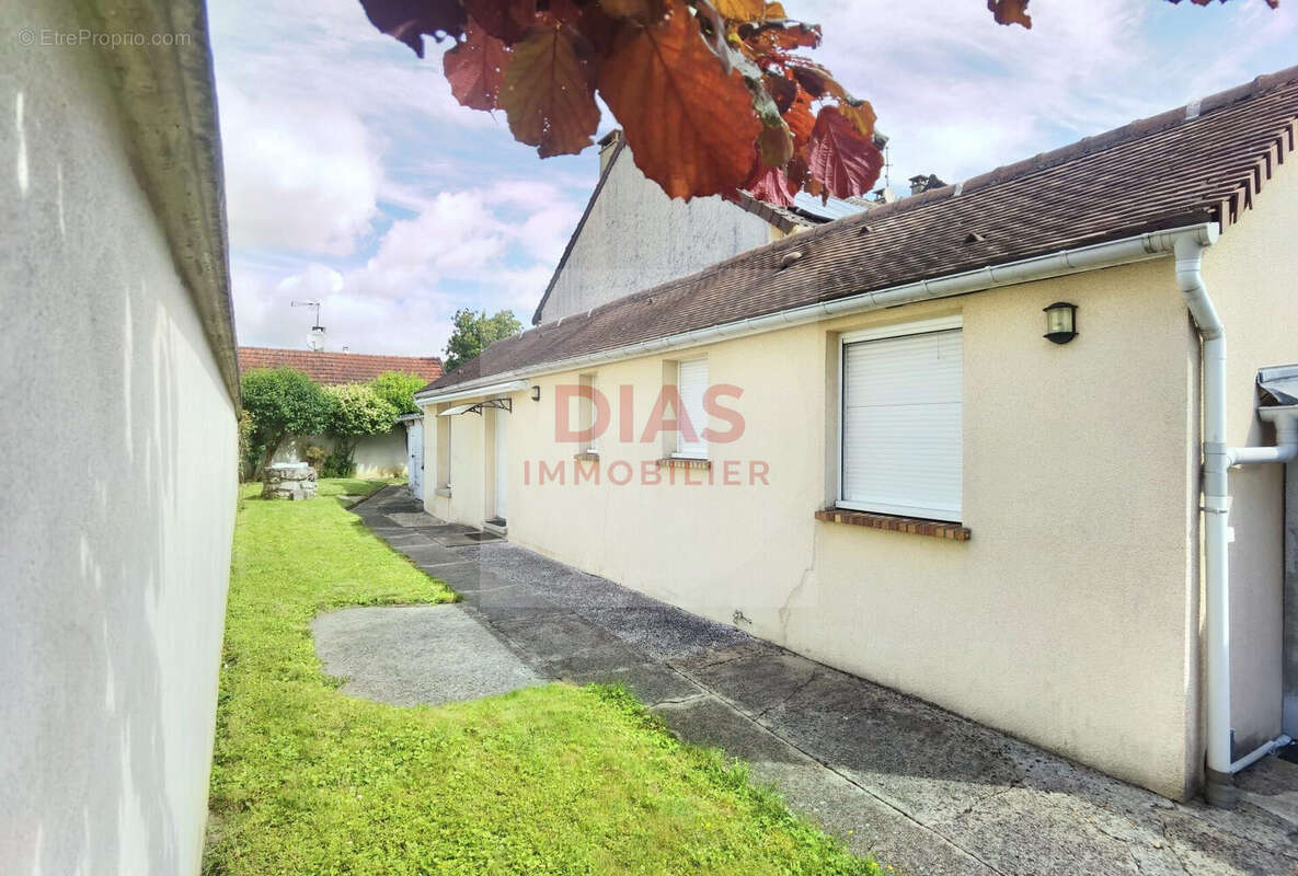 Maison à PONTAULT-COMBAULT