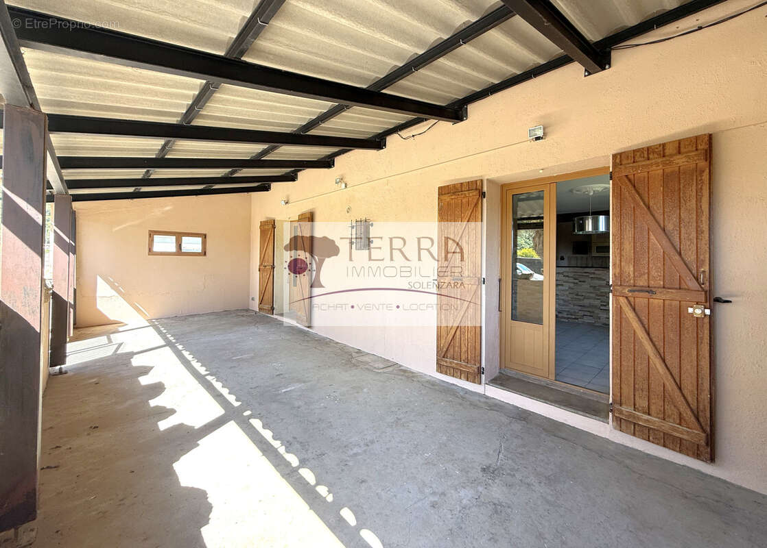 Appartement T4 de 106 m2 - Prunelli Di Fiumorbo - photo 10