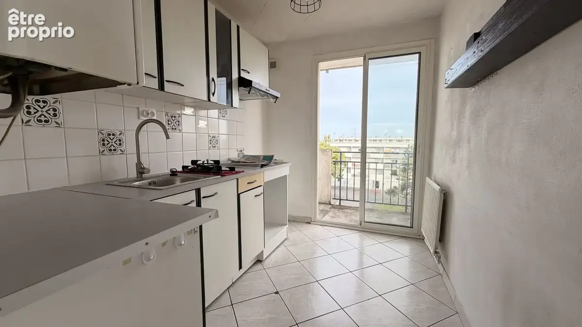 Appartement 4 pièces 71 m² à vendre à La Rochelle (17000) - photo 4