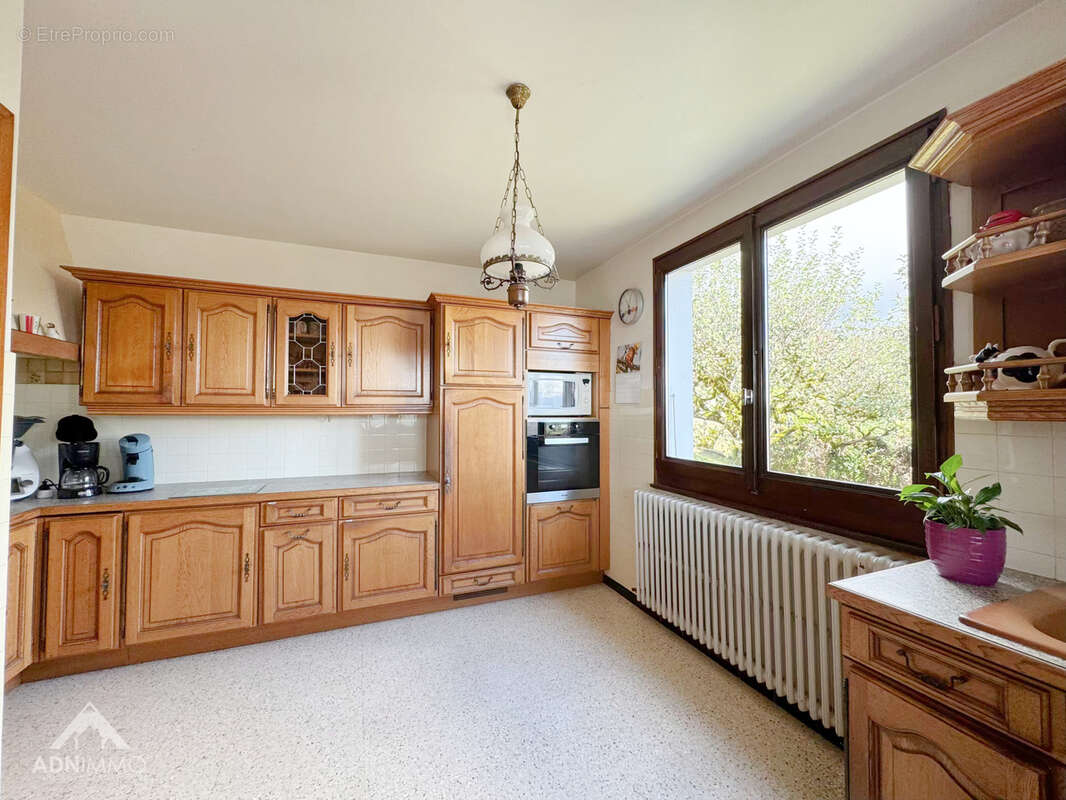 Maison à THOIRY