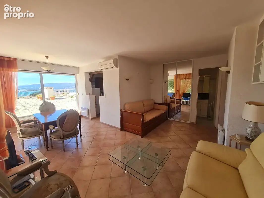 ** VUE MER Panoramique ** Appartement  3 Pièces de 51.83 m² **  (83430) Saint Mandrier sur mer ** - photo 6