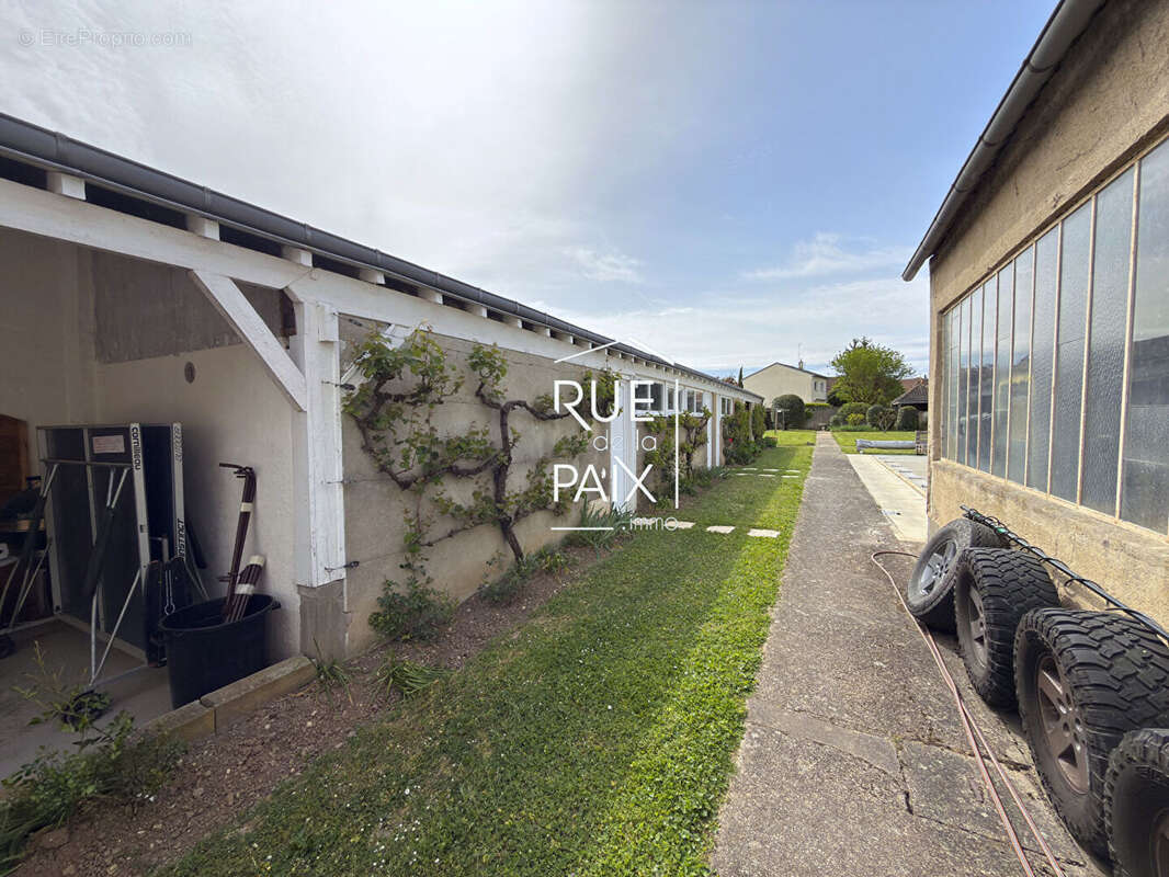 Maison Chatellerault 7 pièce(s) 229 m2 - photo 12