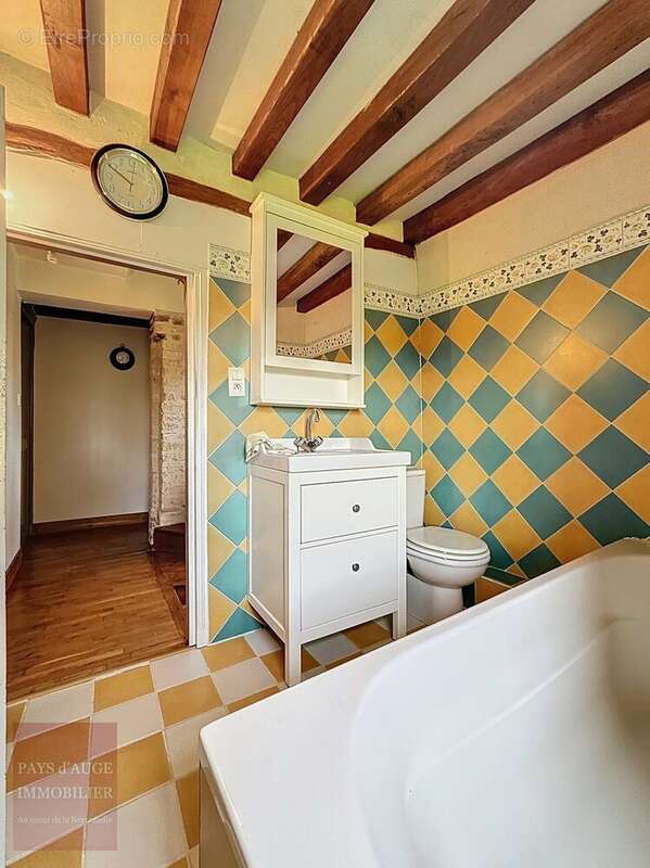 Maison à SAINT-PIERRE-SUR-DIVES