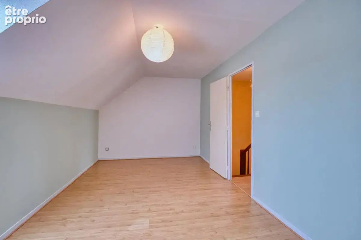Maison de 5 pièces de 90 m² à Metz - photo 18
