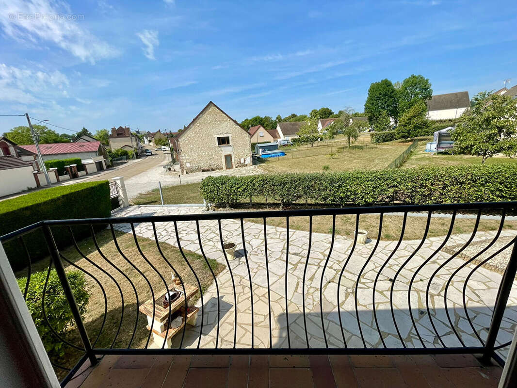 Maison 52 m² à Saint-Florentin  - photo 4