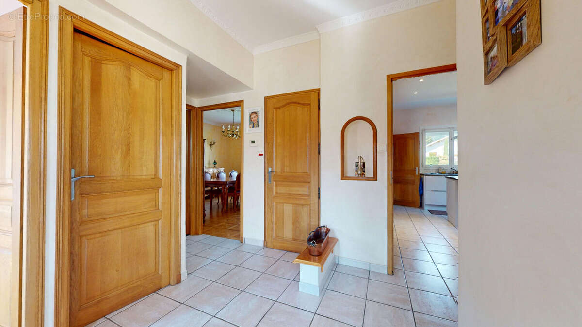Maison à SAINT-EGREVE