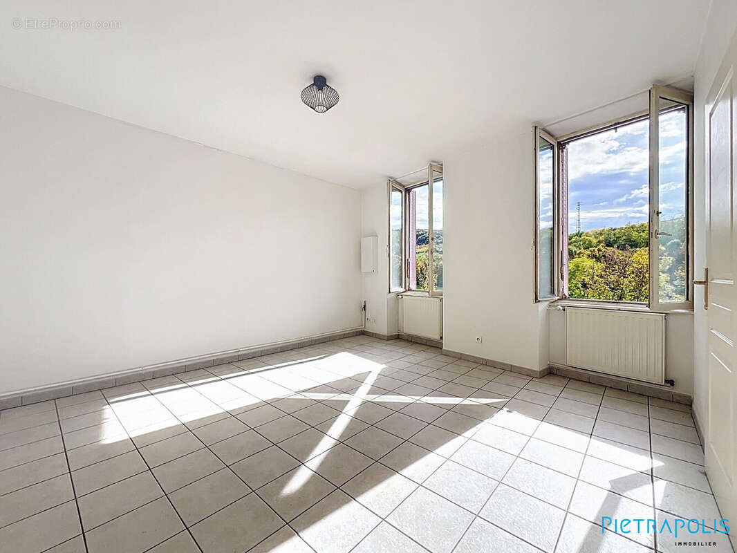 Appartement à DAREIZE