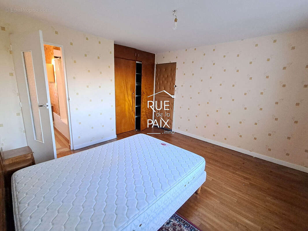 Maison à CHATELLERAULT