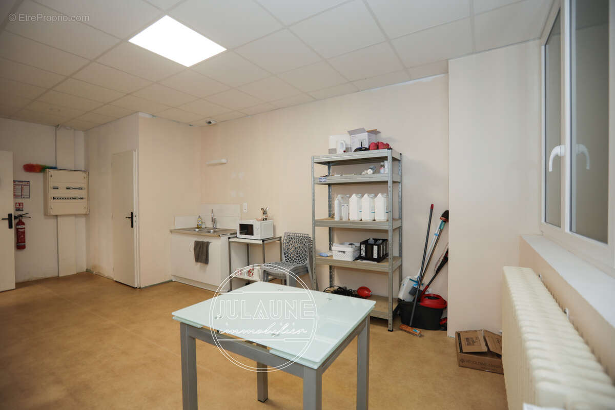 Immeuble de rapport aux multiples possibilités   Secteur Gare des Charentes - photo 42