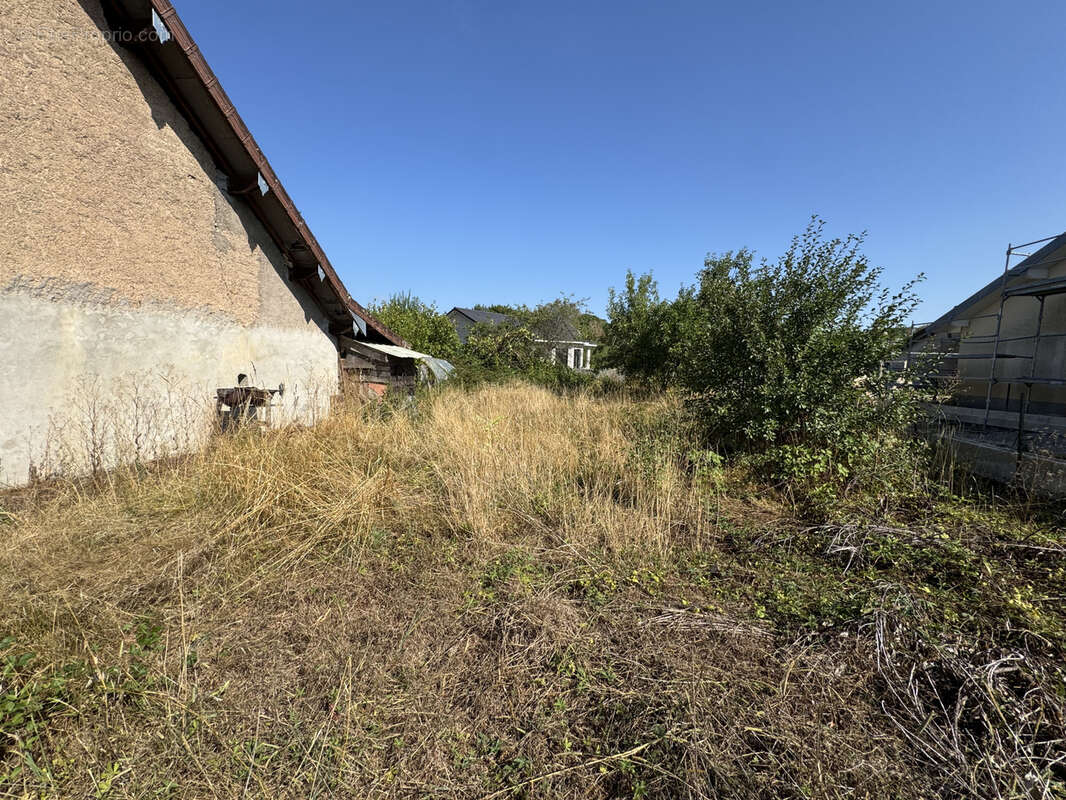 Vente ancienne ferme à rénover sur 10 ares 55 ca de terrain Roye - photo 17