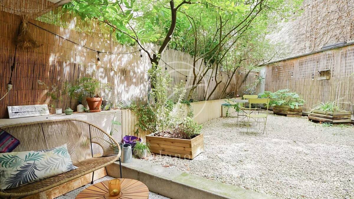 Appartement à PARIS-18E