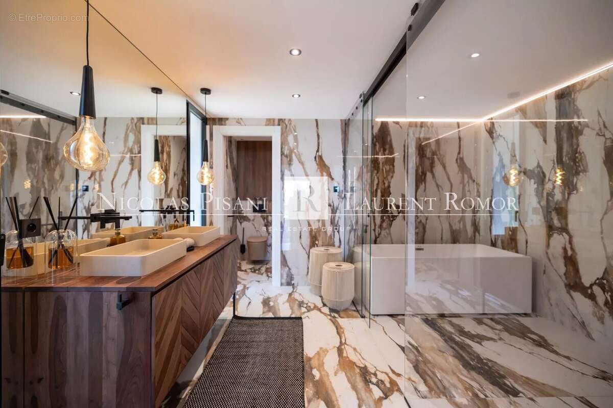 Maison à ROQUEBRUNE-CAP-MARTIN