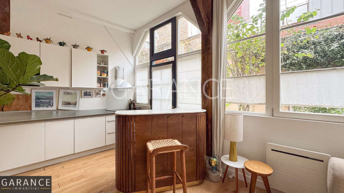 Appartement à PARIS-12E