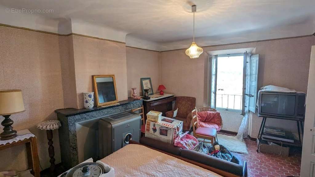 Appartement à CARCES