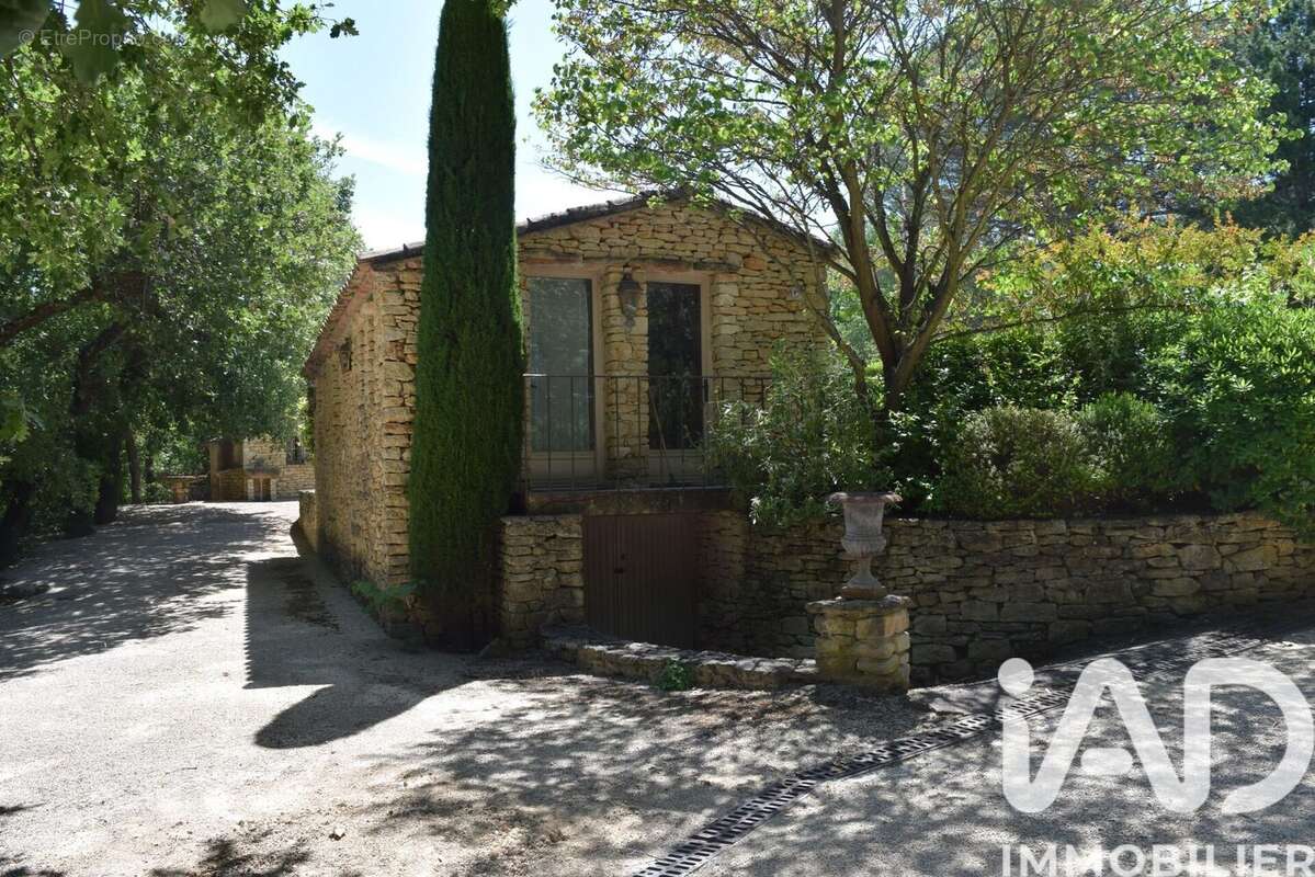 Maison 345 m² à Gordes  - photo 9
