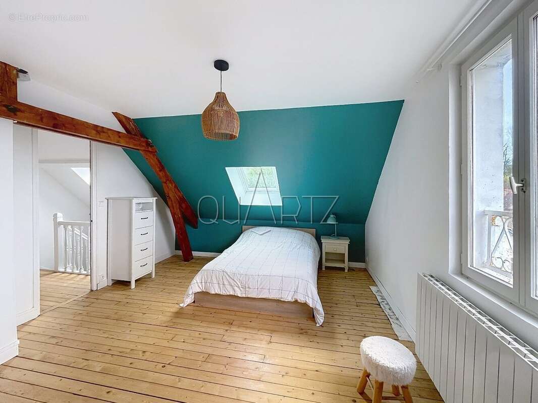 Belle meulière familiale en centre ville - photo 13