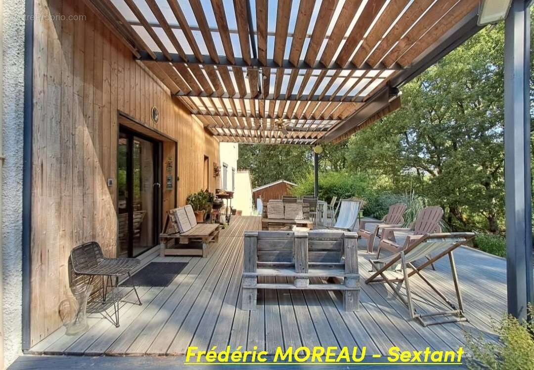 Trés belle maison atypique avec de beaux espaces intérieurs, dépendance et beau terrain - photo 15