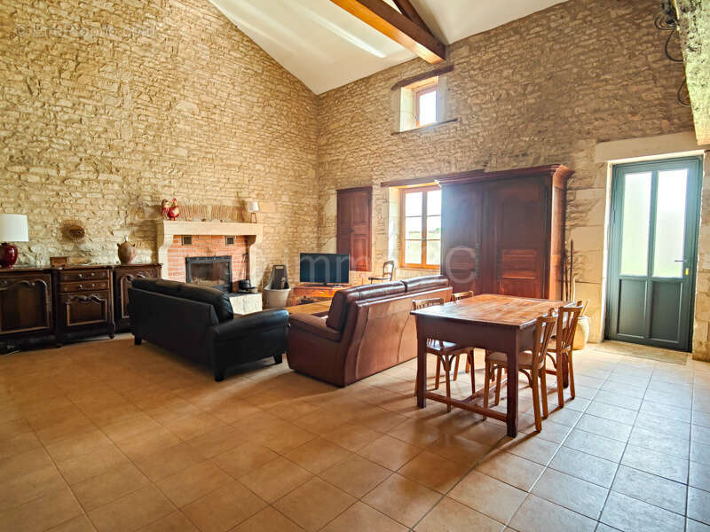 Maison à CIVRAY