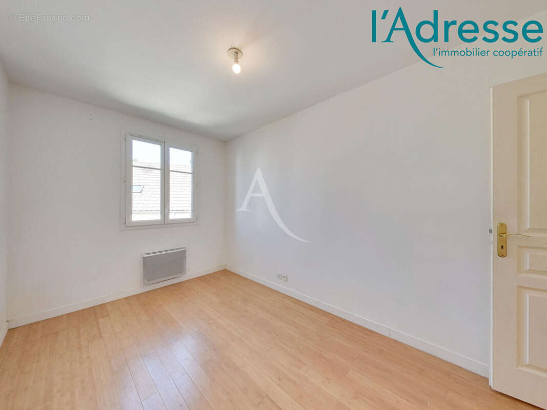 Appartement Emerainville 3 pièces+ 2 places de parking + 1 cave - photo 8