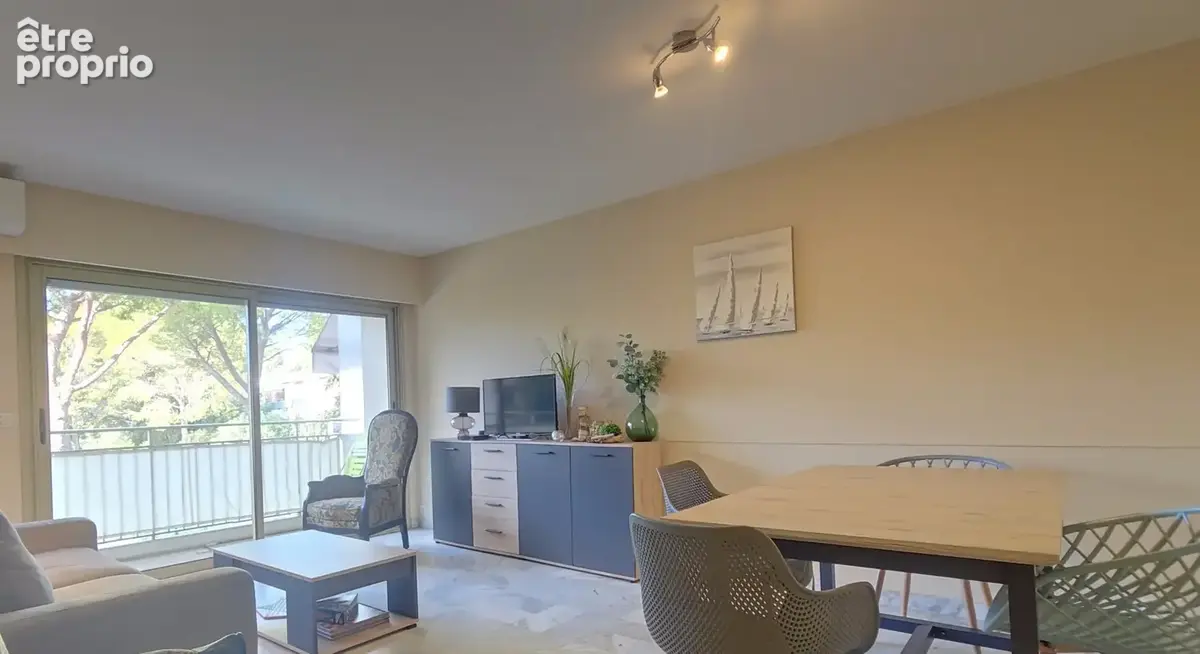 LE CANNET proche Mairie à vendre 2 pièces 46 m2 avec balcon proche des commodités. - photo 4