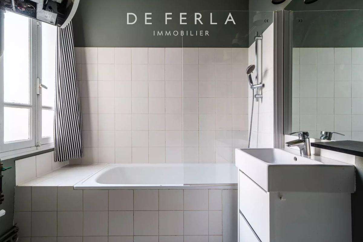 Appartement à PARIS-14E