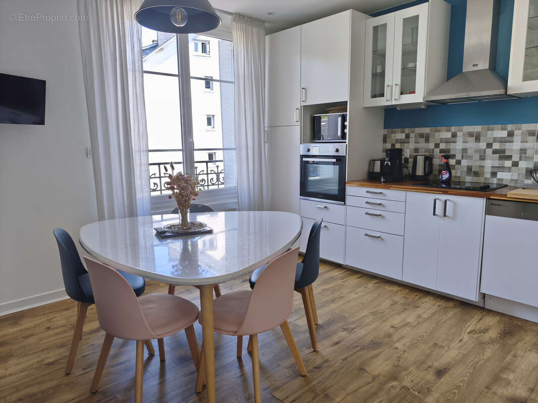 Splendide T2 de 49 m2 entièrement rénové et bien situé - photo 7