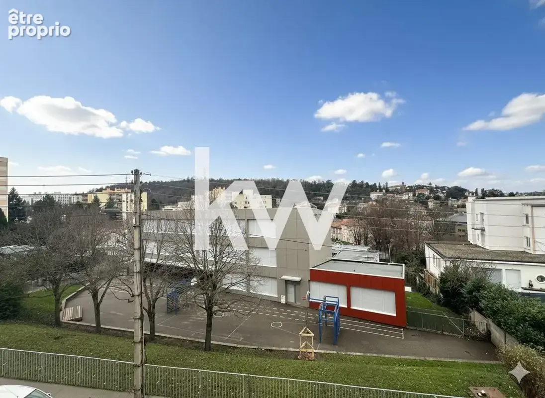 Appartement 125 m² à Saint-Etienne  - photo 8