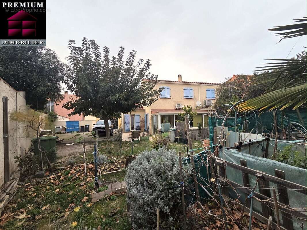 Maison à SAINT-ESTEVE