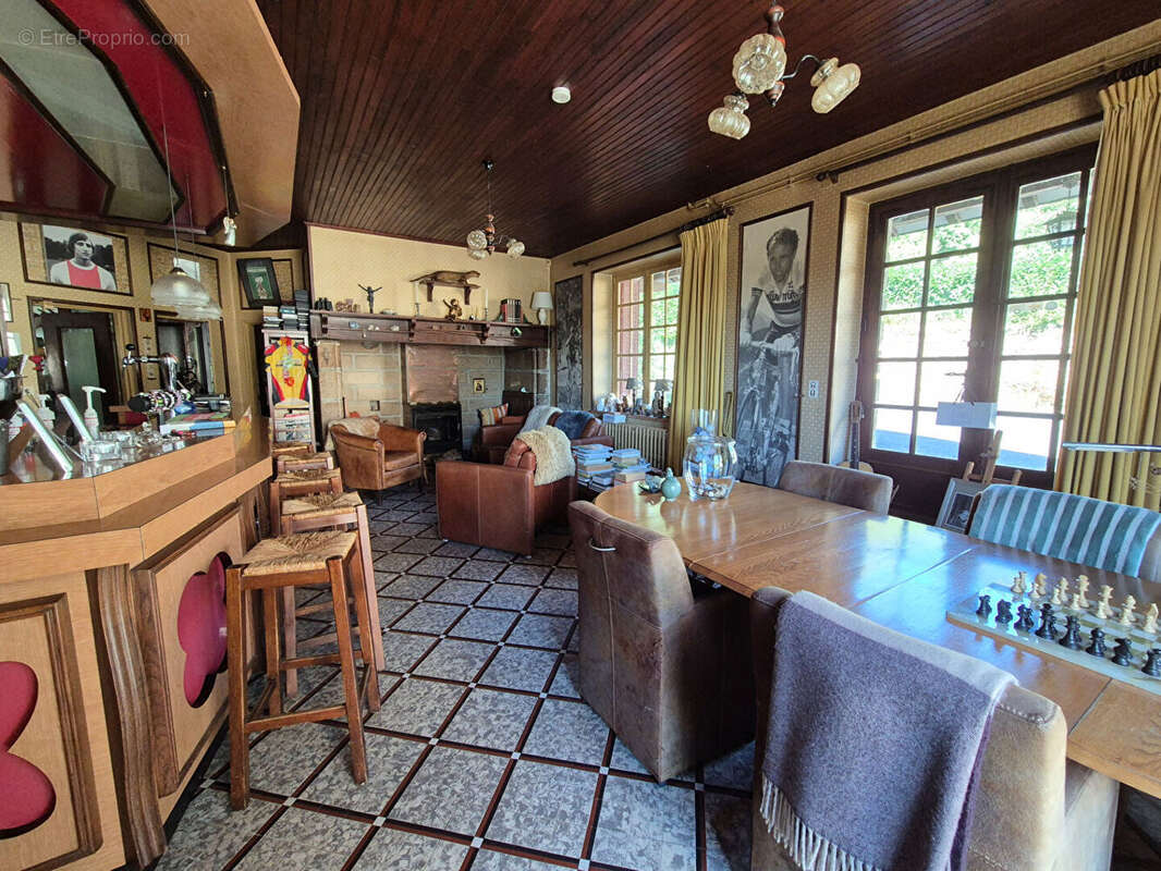 Appartement à SAINT-CIRGUES-LA-LOUTRE