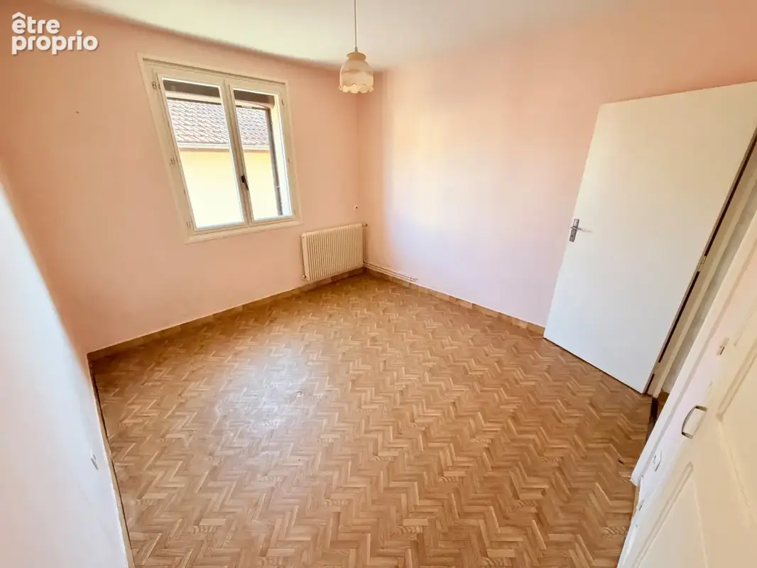 Maison à vendre 5 pièces GUEUGNON (71) - photo 8