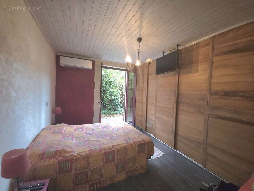 Maison 135 m² à Arveyres  - photo 5
