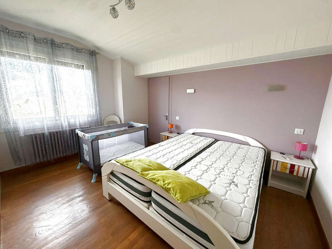 Maison à SAINT-PIERRE-EN-FAUCIGNY