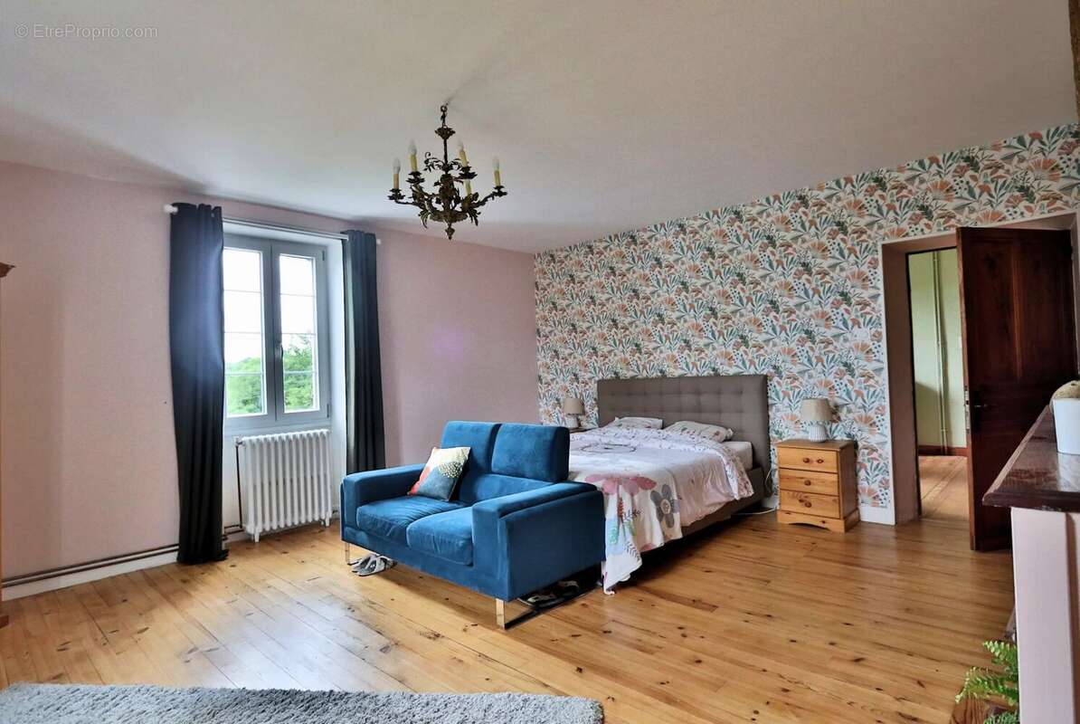 Maison à MADIRAN